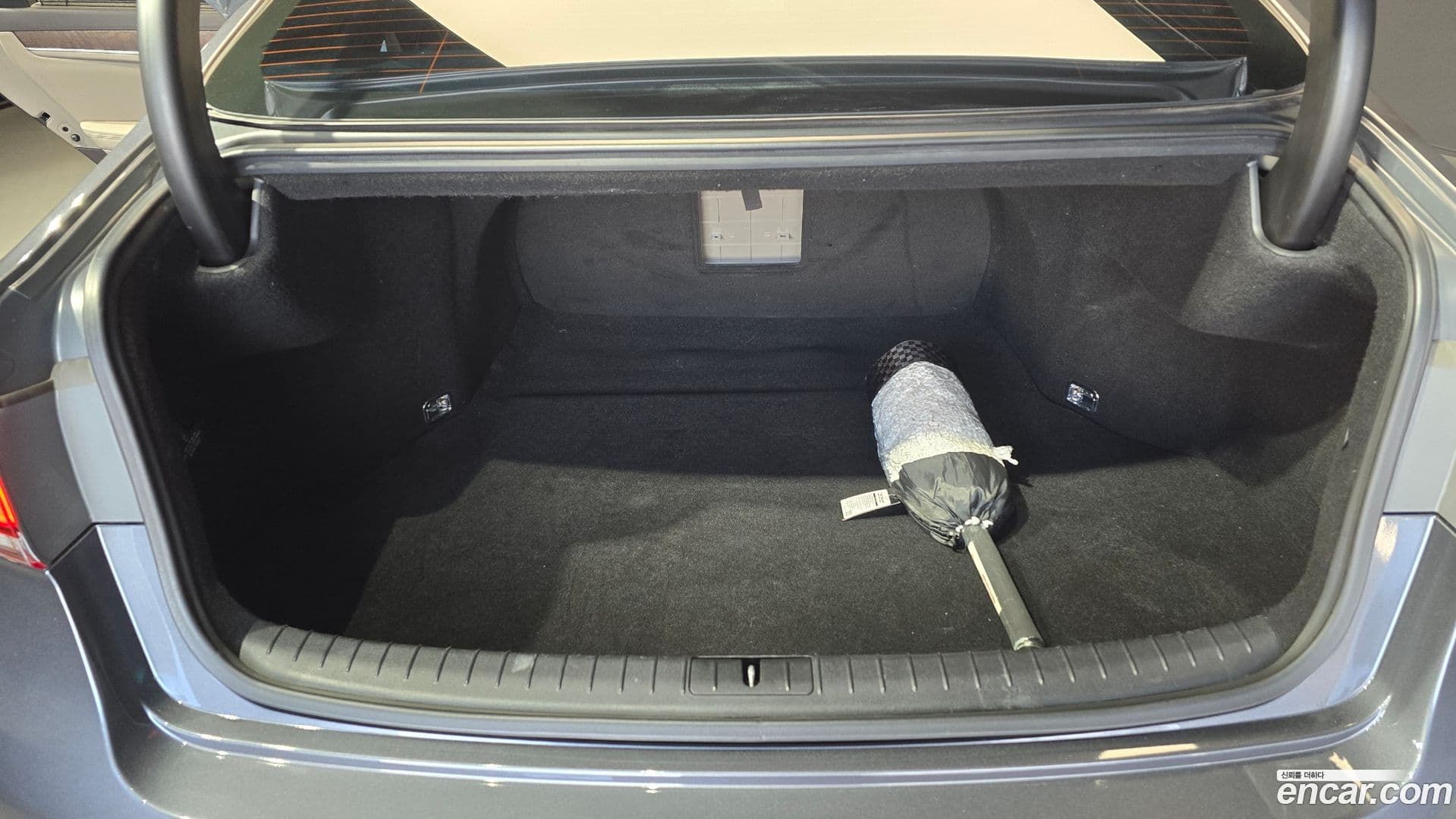 Main__Slider__Photo:Genesis Hyundai 2014.1-19