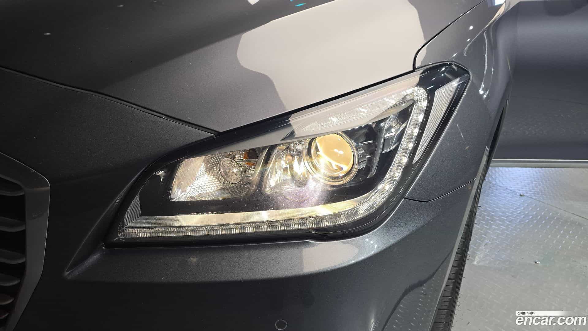 Genesis Hyundai 2014.1-OUTER-032