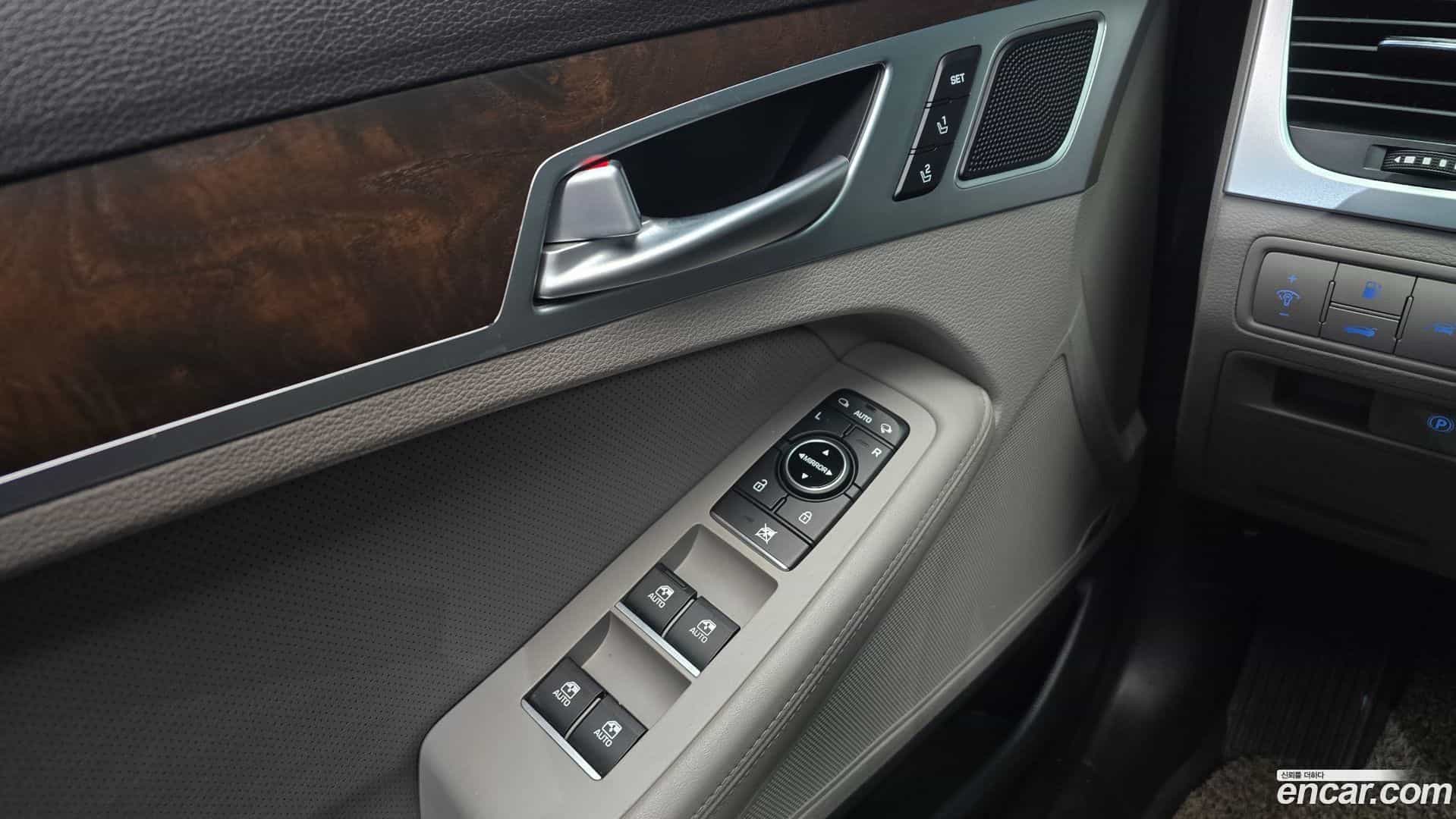 Genesis Hyundai 2014.1-OPTION-040
