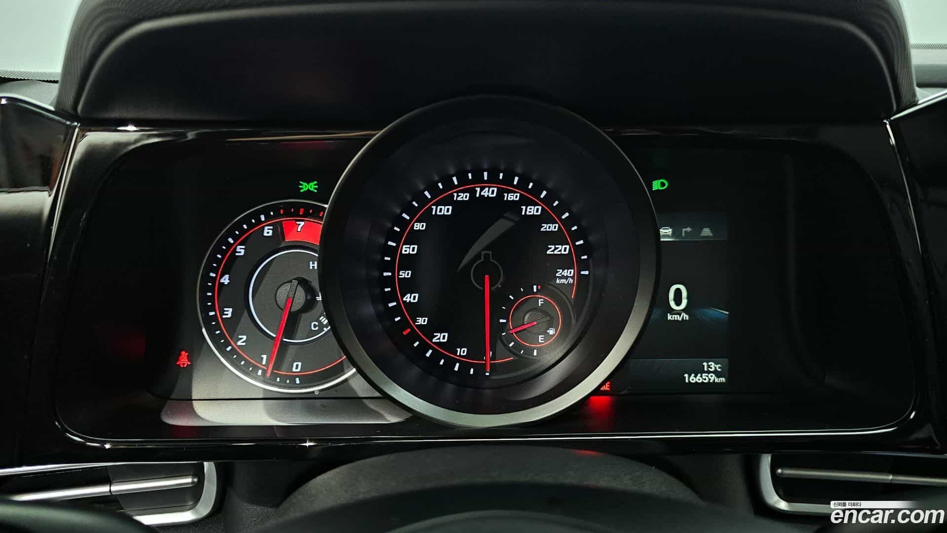 AVANTE Hyundai 2022.9-INNER-008