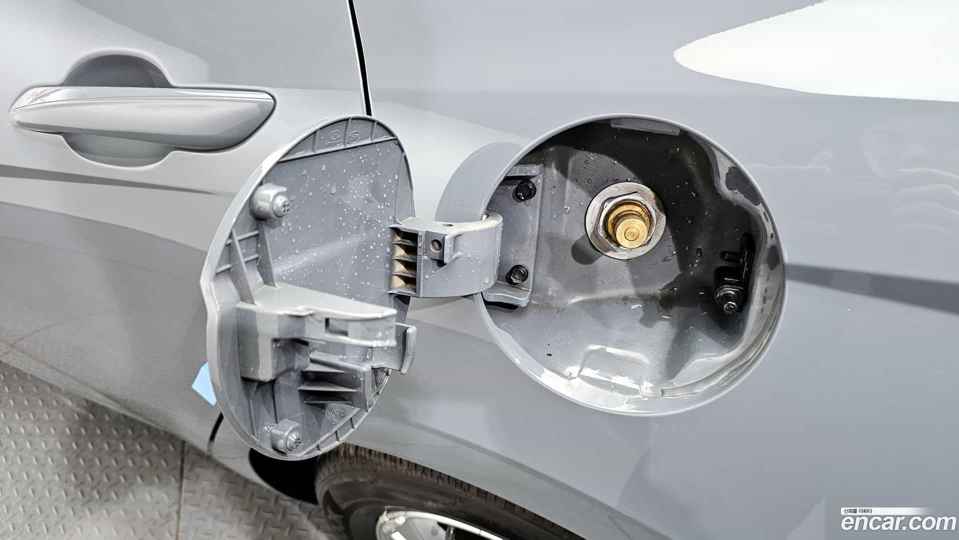 AVANTE Hyundai 2022.9-OPTION-041