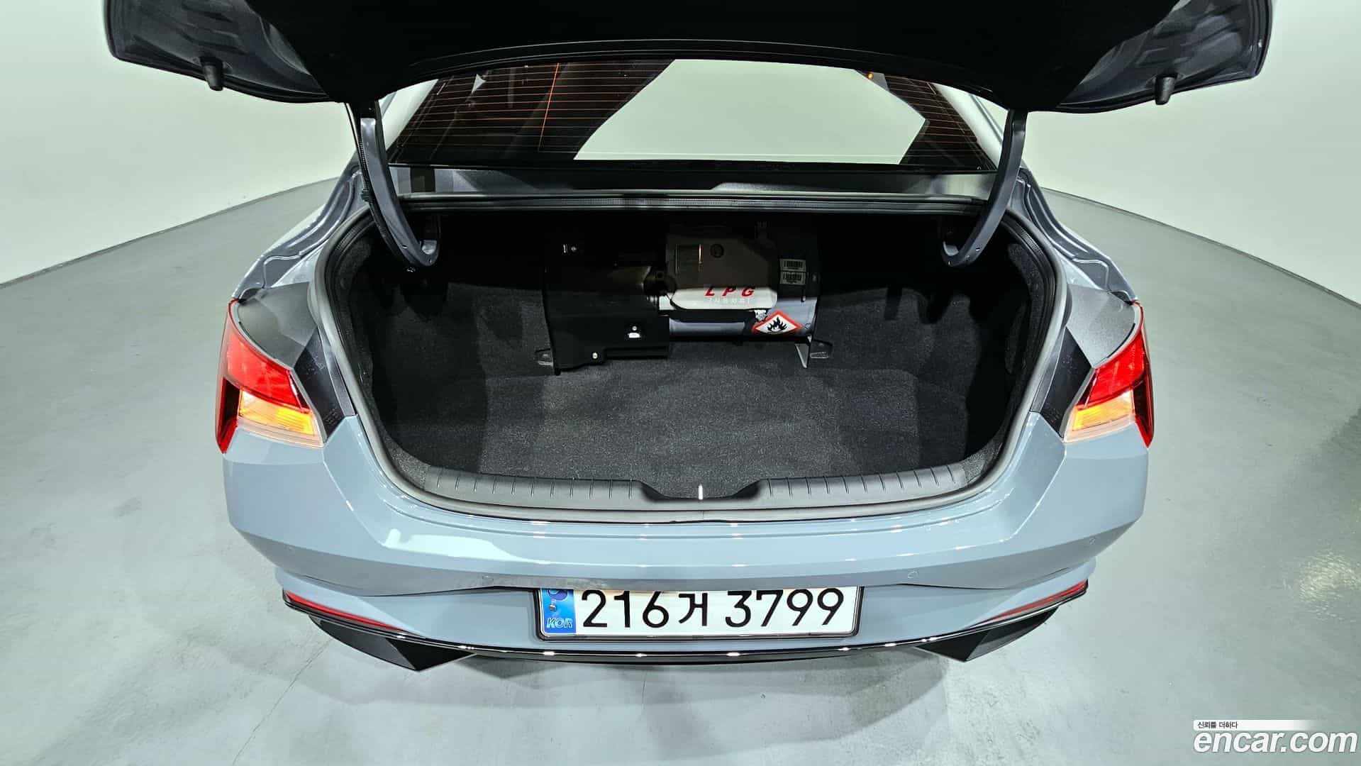 AVANTE Hyundai 2022.9-OPTION-043