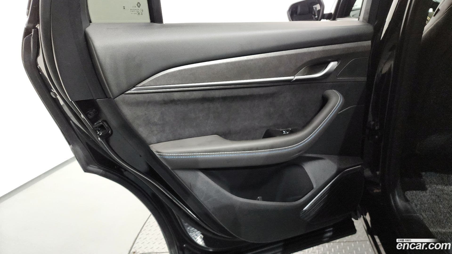 Main__Slider__Photo:Grand Koleos Renault Korea 2025.2-24