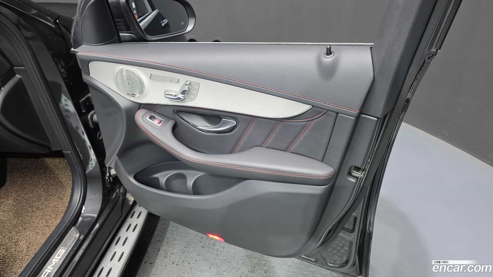 GLC-Class Mercedes-Benz 2021.5-INNER-034