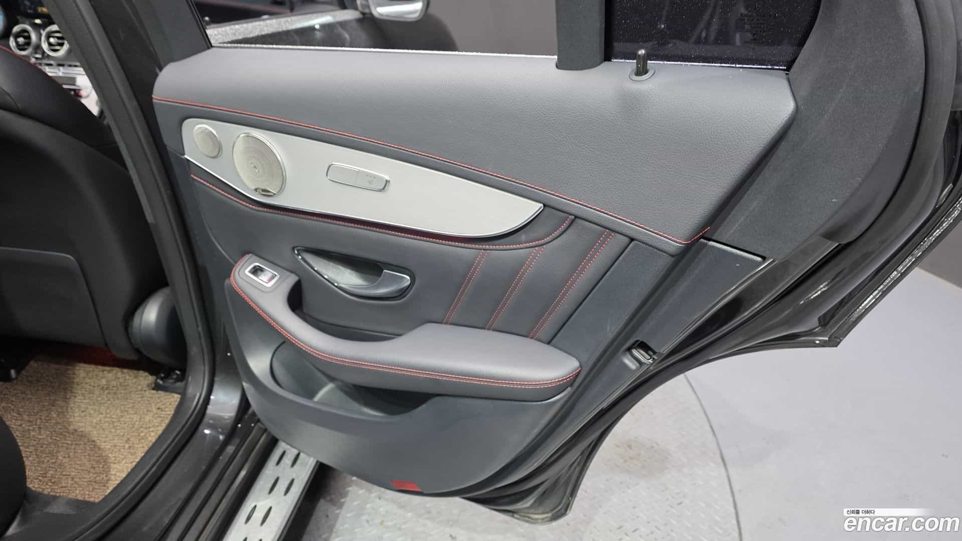 GLC-Class Mercedes-Benz 2021.5-INNER-035