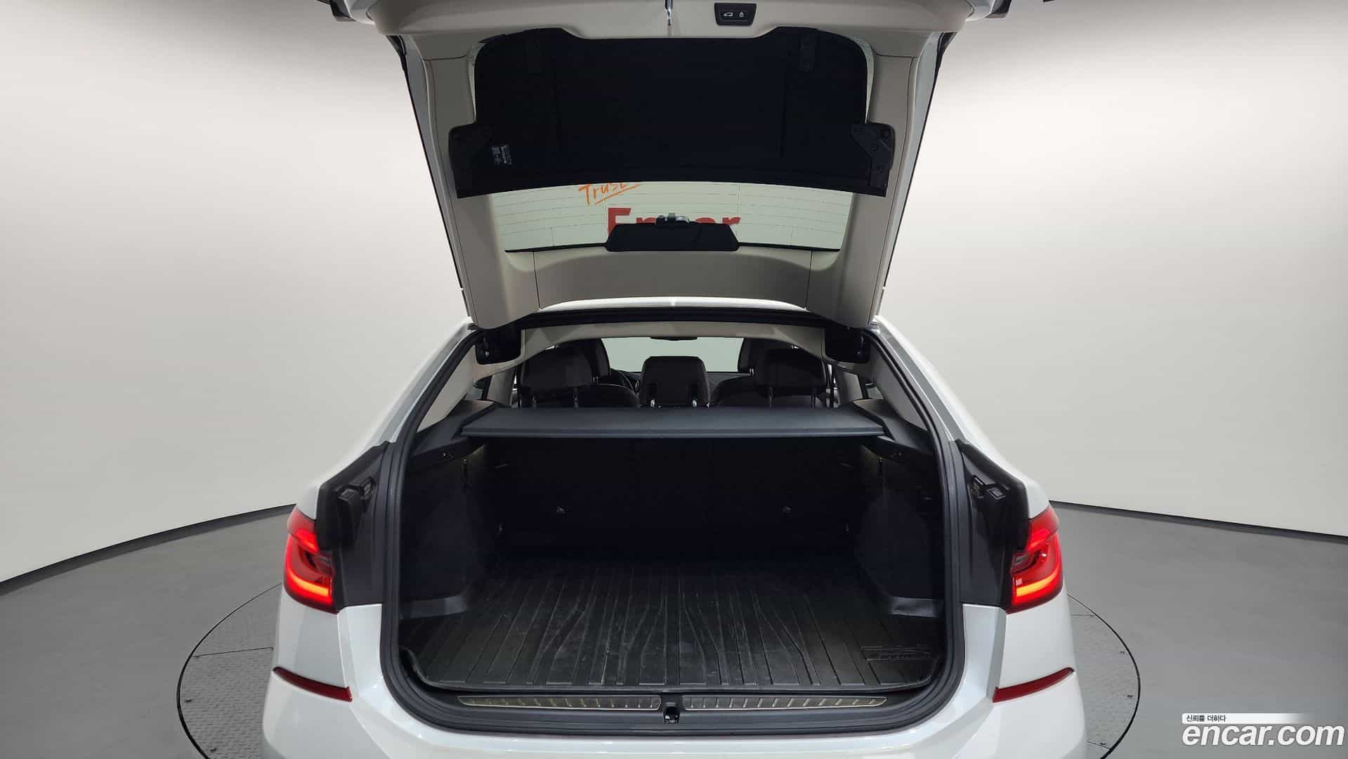 Gran Turismo BMW 2019.10-OPTION-024
