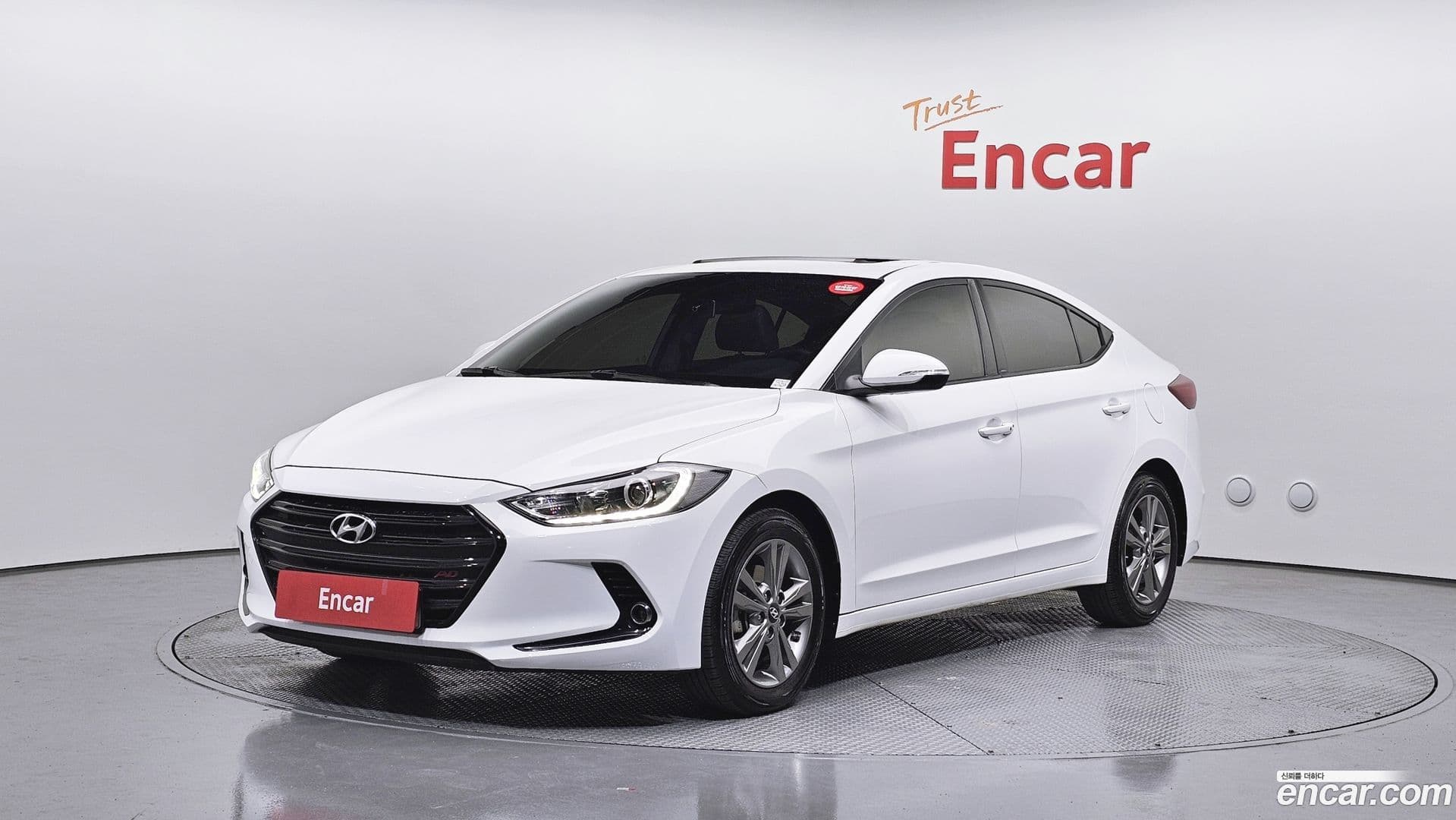 Main__Slider__Photo:AVANTE Hyundai 2016.3-0