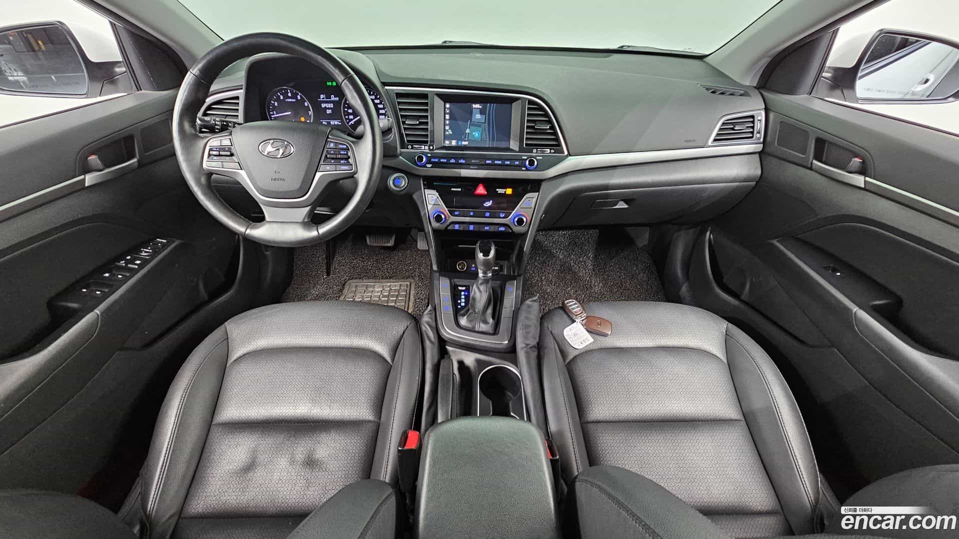 AVANTE Hyundai 2016.3-INNER-007