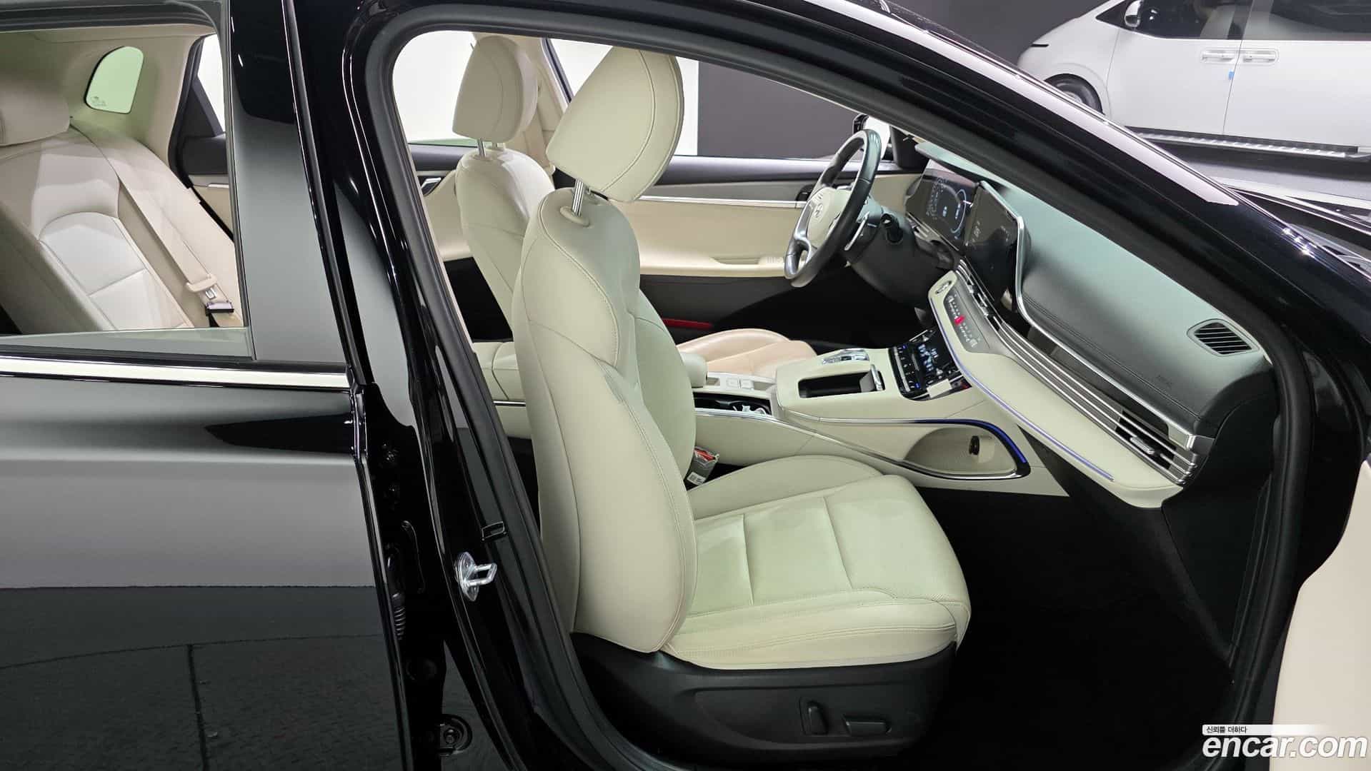 Grandeur Hyundai 2022.2-OPTION-016