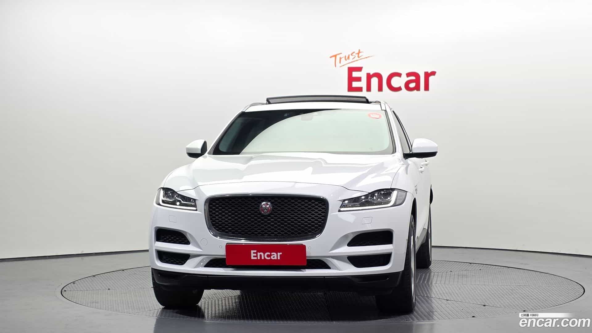 F-PACE Jaguar 2019.2-OUTER-003