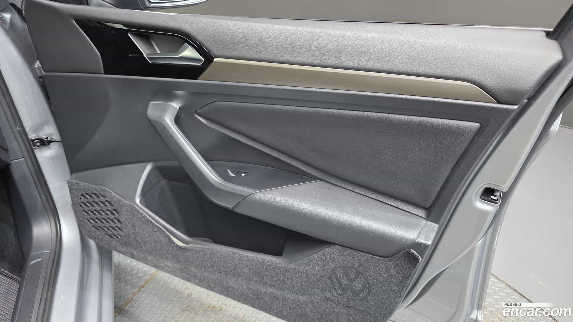 Jetta Volkswagen 2021.10-INNER-035