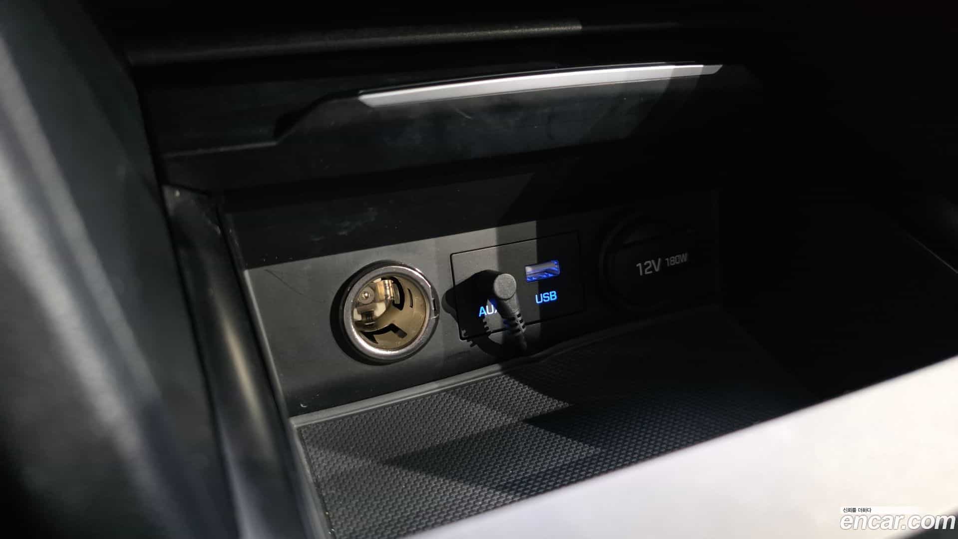 AVANTE Hyundai 2016.2-OPTION-021