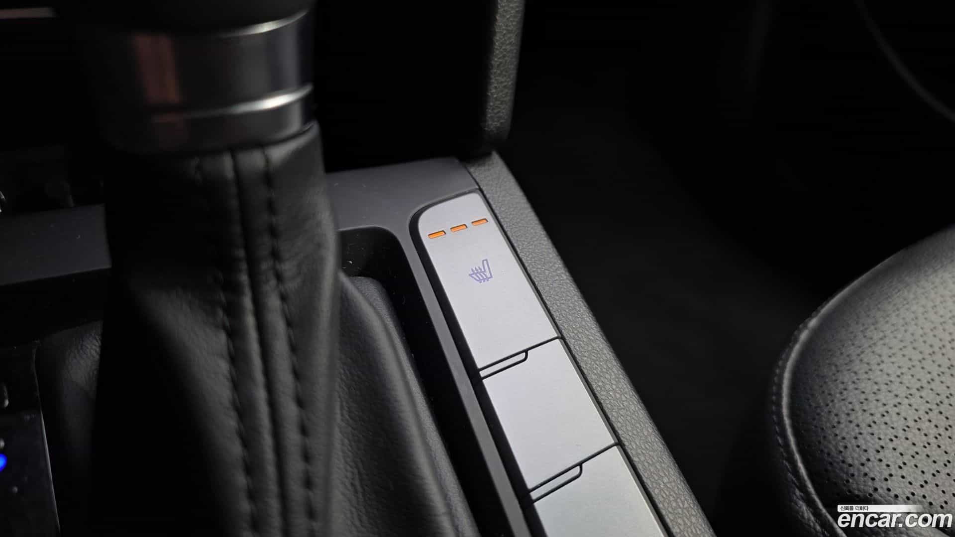 AVANTE Hyundai 2016.2-OPTION-042