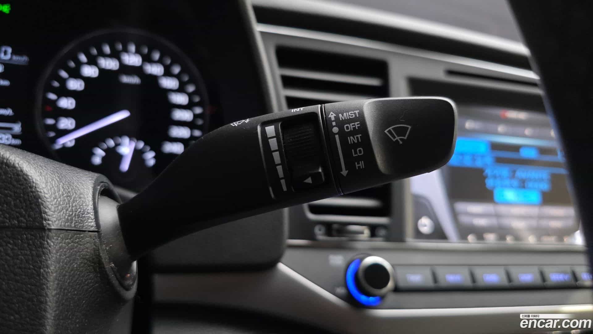 AVANTE Hyundai 2016.2-OPTION-043