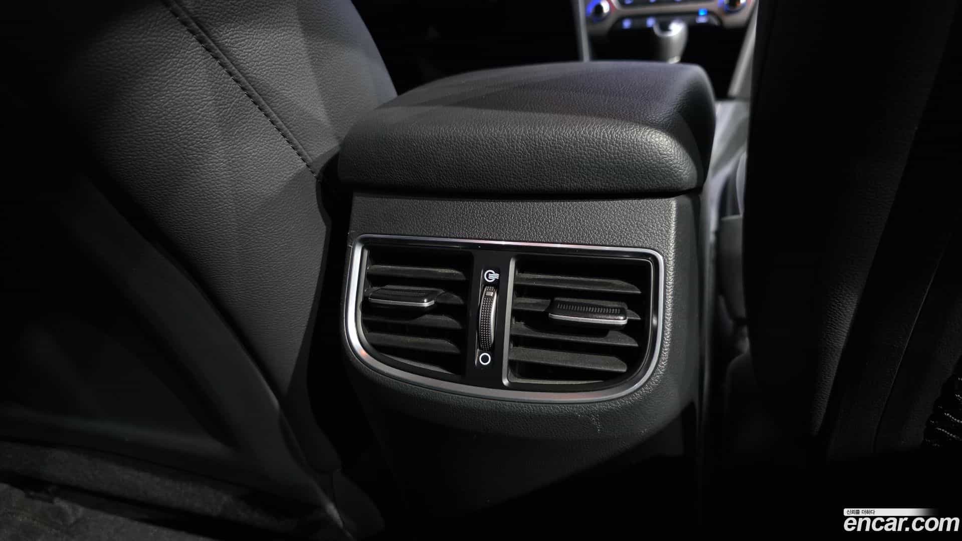 AVANTE Hyundai 2016.2-OPTION-044