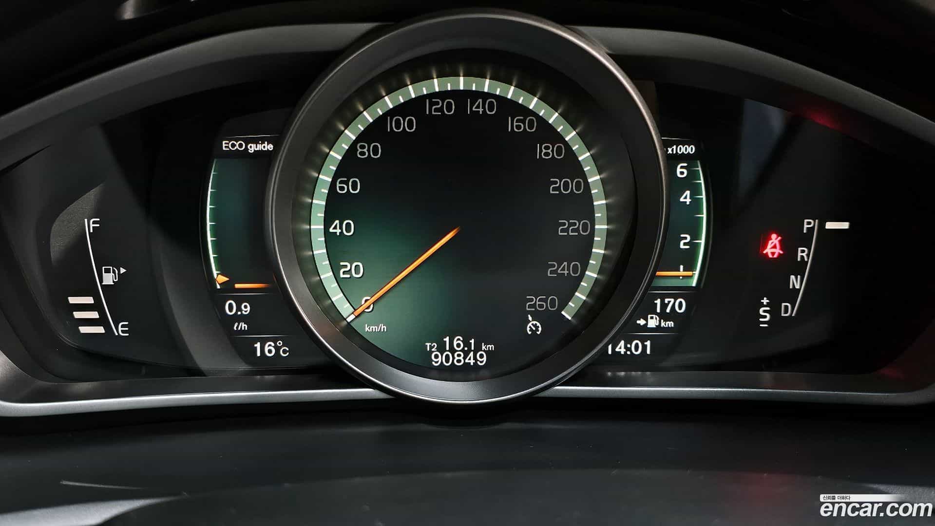 V40 Volvo 2018.4-INNER-008