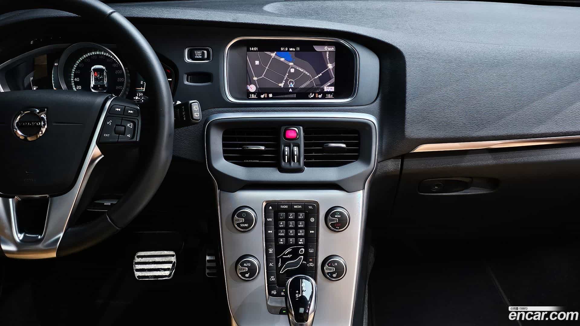 V40 Volvo 2018.4-OPTION-021