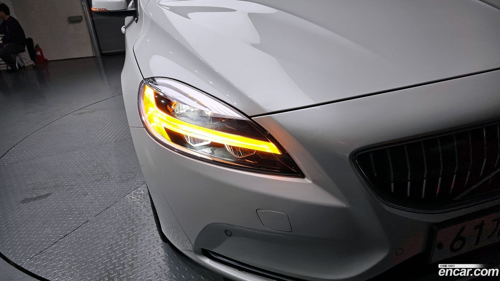 Main__Slider__Photo:V40 Volvo 2018.4-21