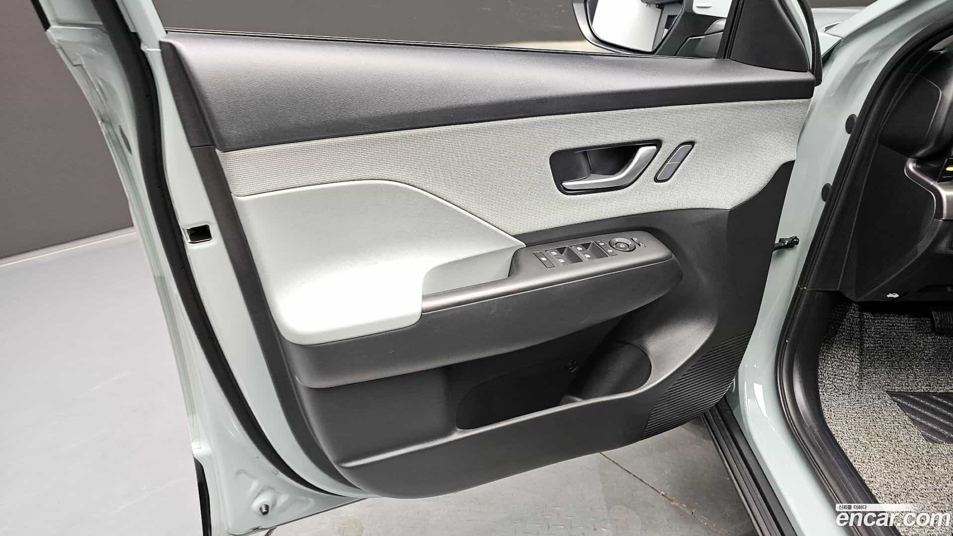 Kona Hyundai 2025.4-INNER-034