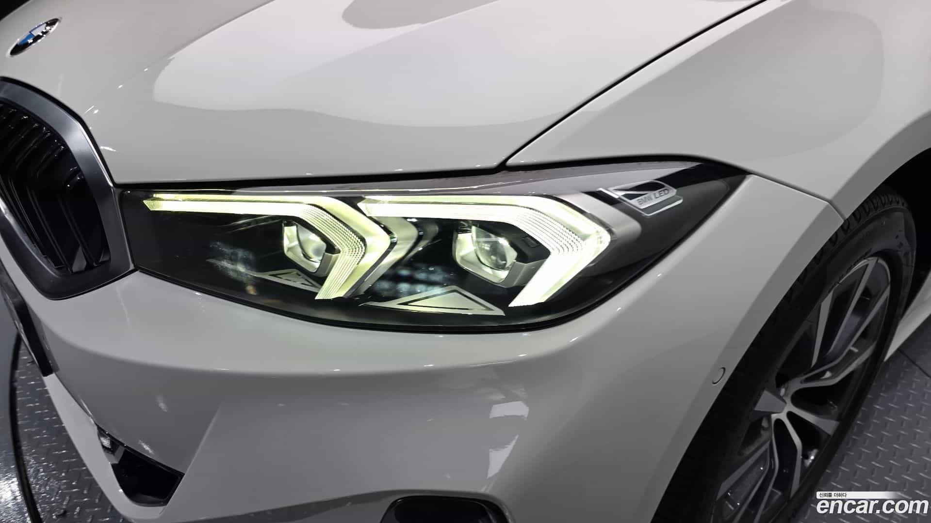 3-Series BMW 2024.1-OUTER-032