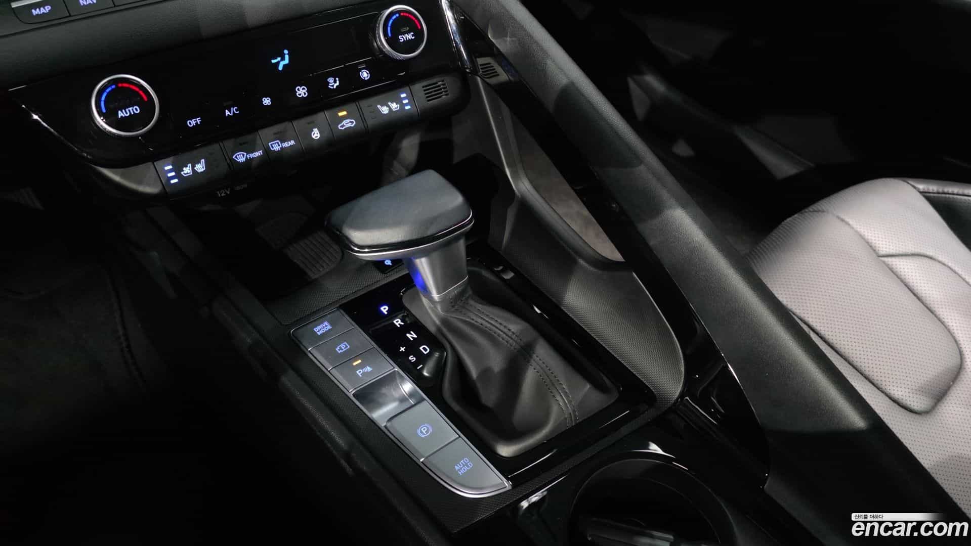 AVANTE Hyundai 2024.6-INNER-009