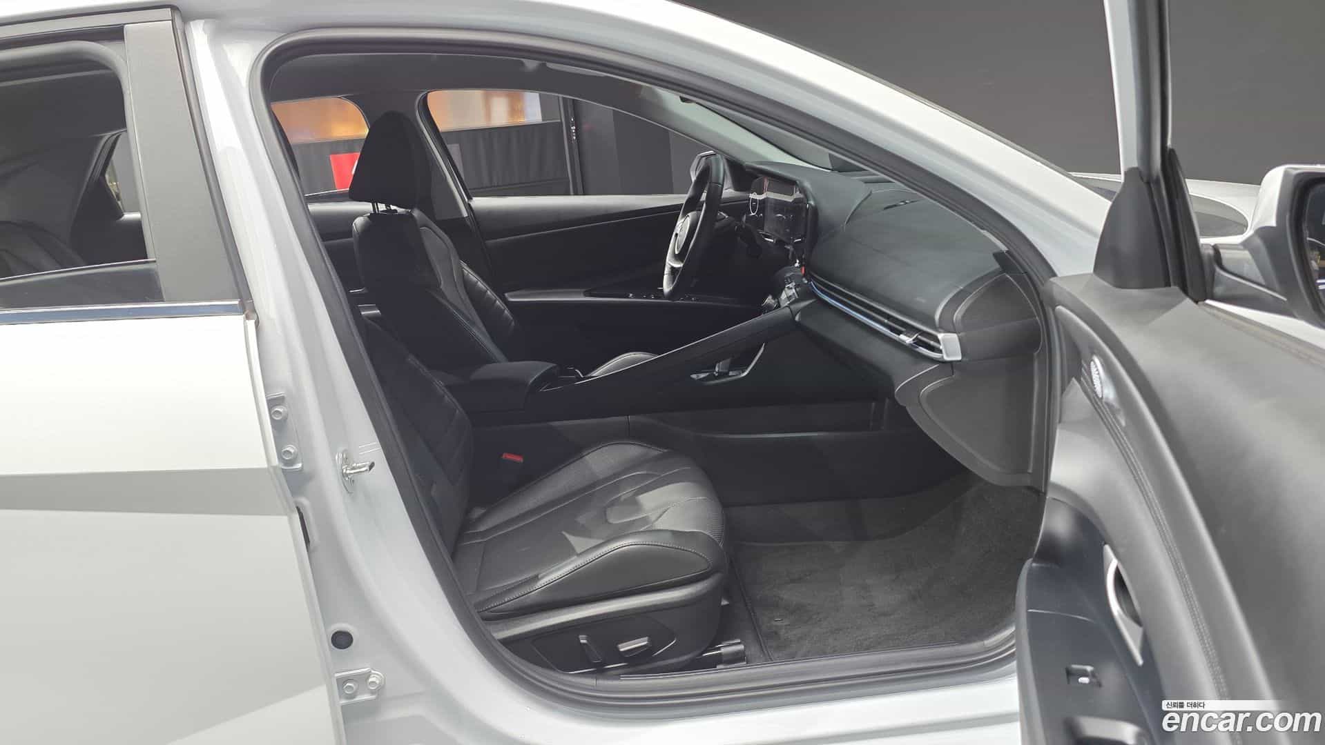 AVANTE Hyundai 2024.6-OPTION-015