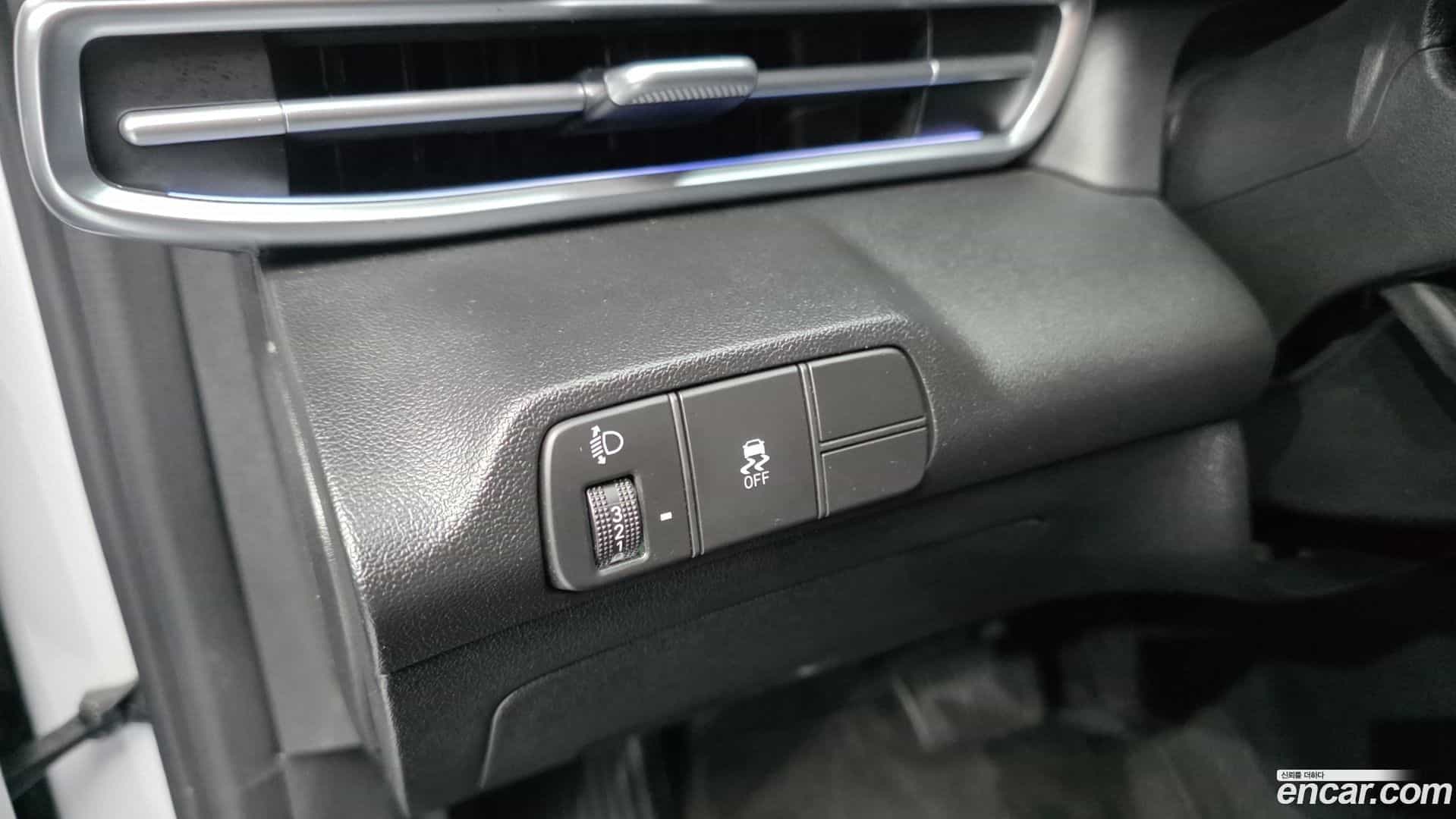 AVANTE Hyundai 2024.6-OPTION-021