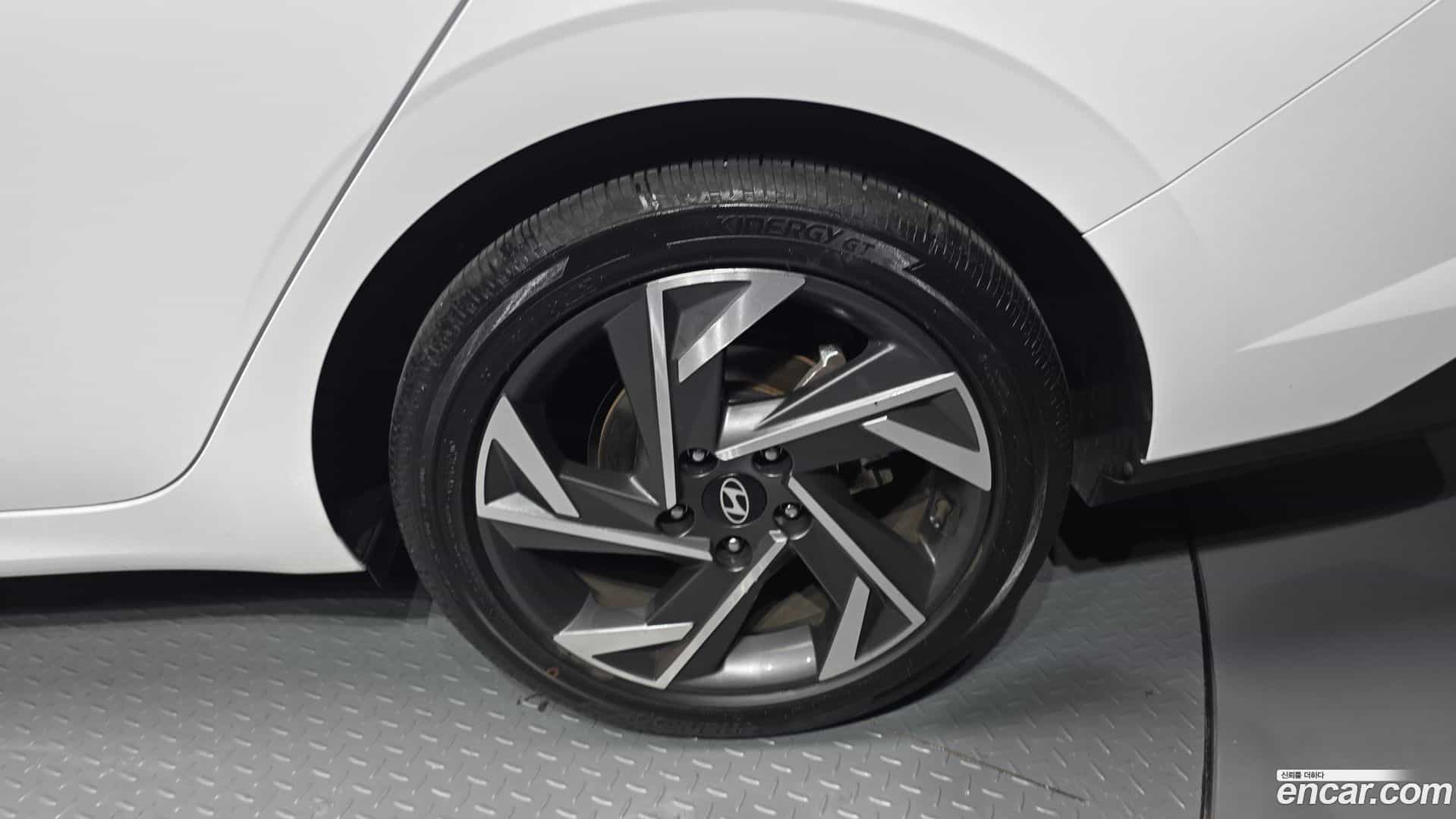 AVANTE Hyundai 2024.6-OUTER-031