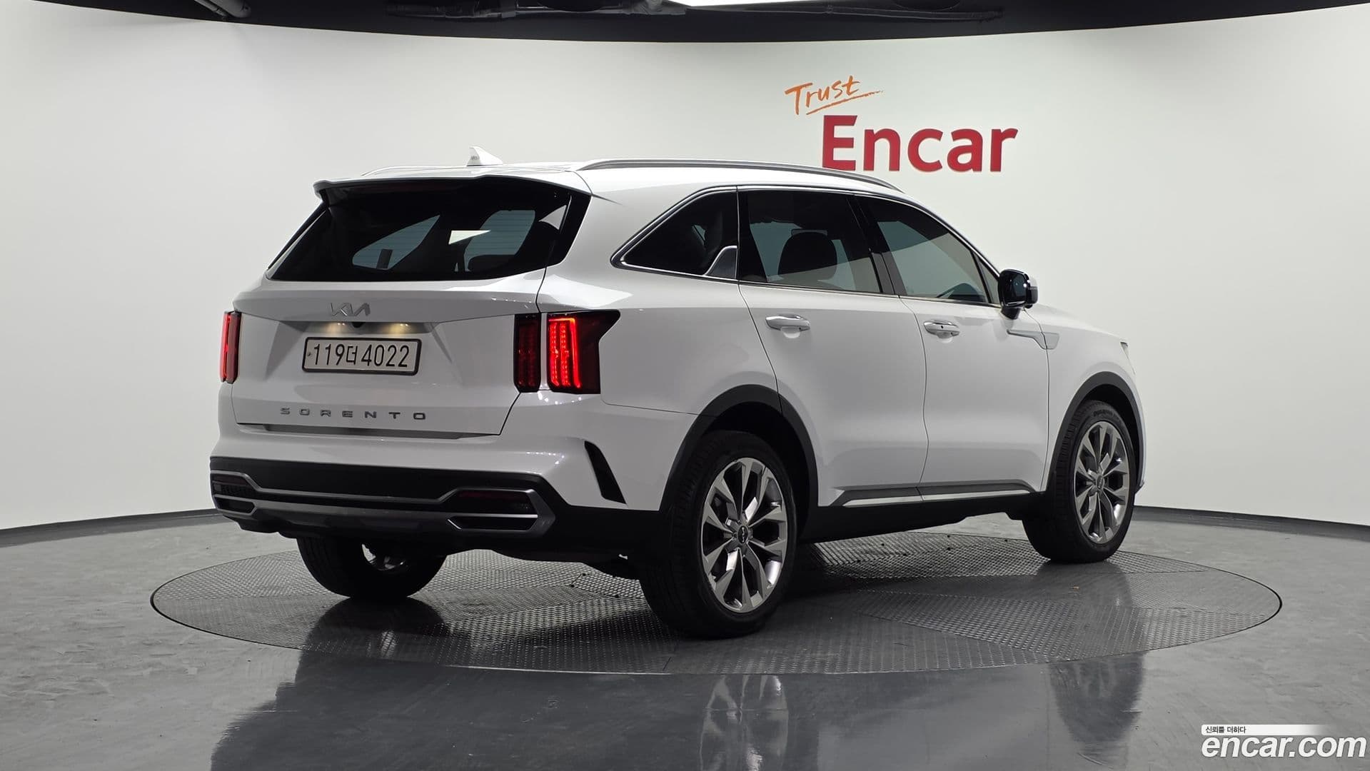 Main__Slider__Photo:Sorento Kia 2022.3-1