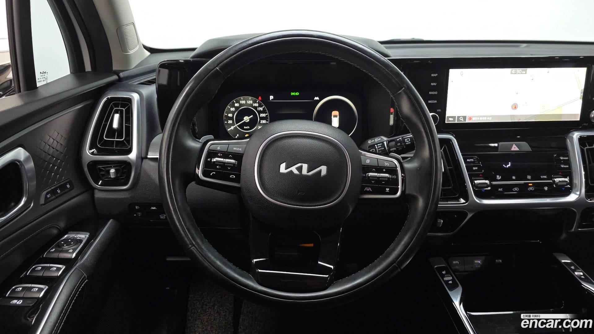 Main__Slider__Photo:Sorento Kia 2022.3-13