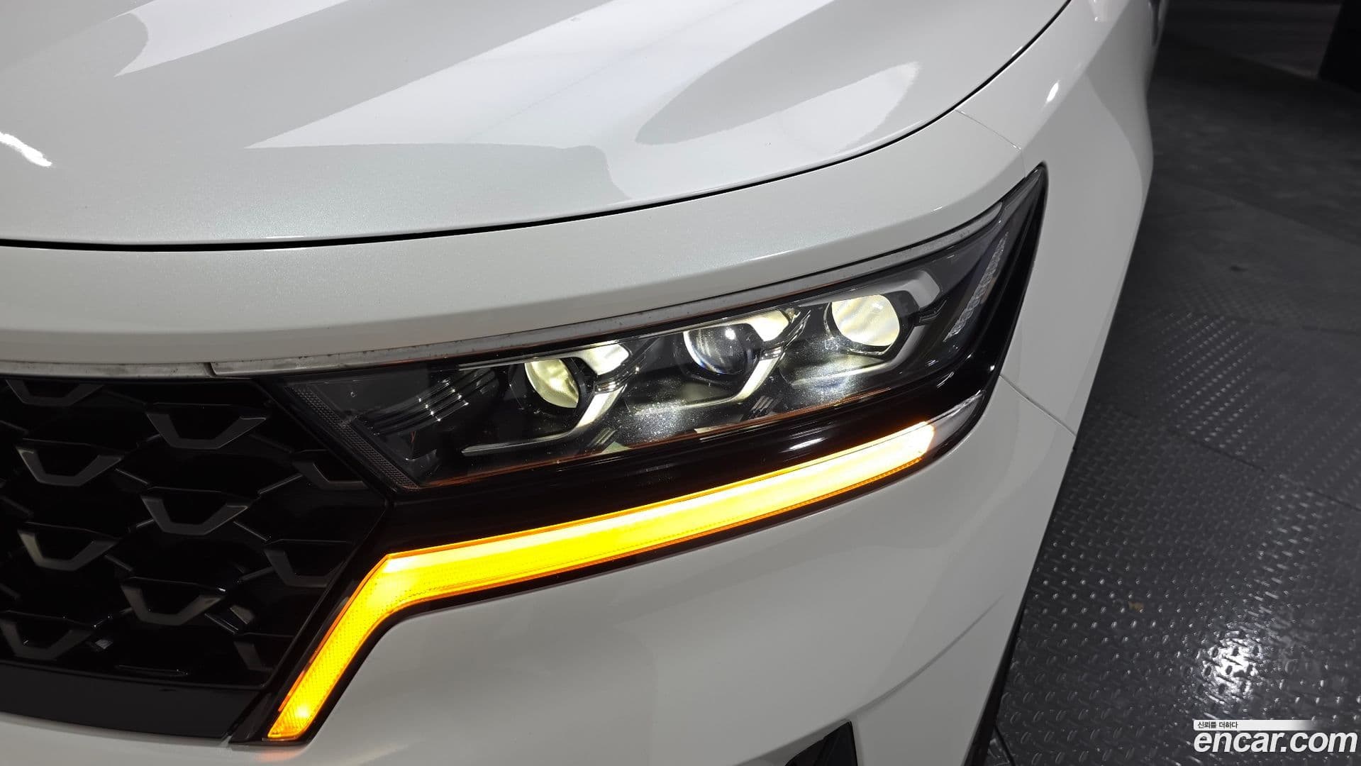 Main__Slider__Photo:Sorento Kia 2022.3-21
