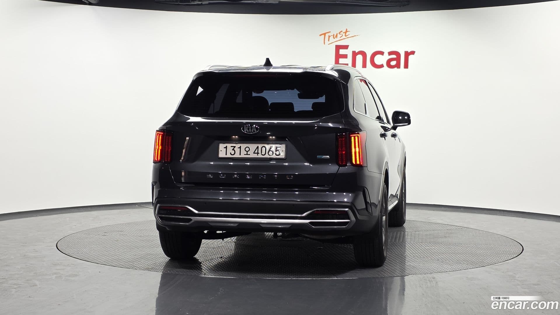 Main__Slider__Photo:Sorento Kia 2020.9-3
