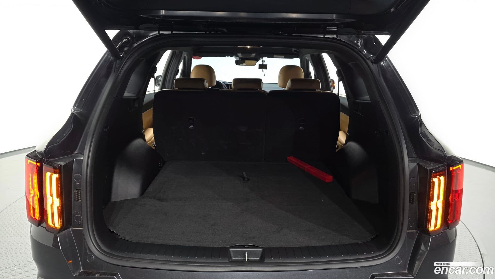 Main__Slider__Photo:Sorento Kia 2020.9-18