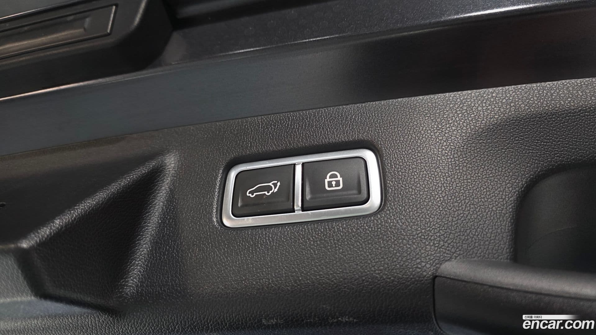 Main__Slider__Photo:Sorento Kia 2020.9-19