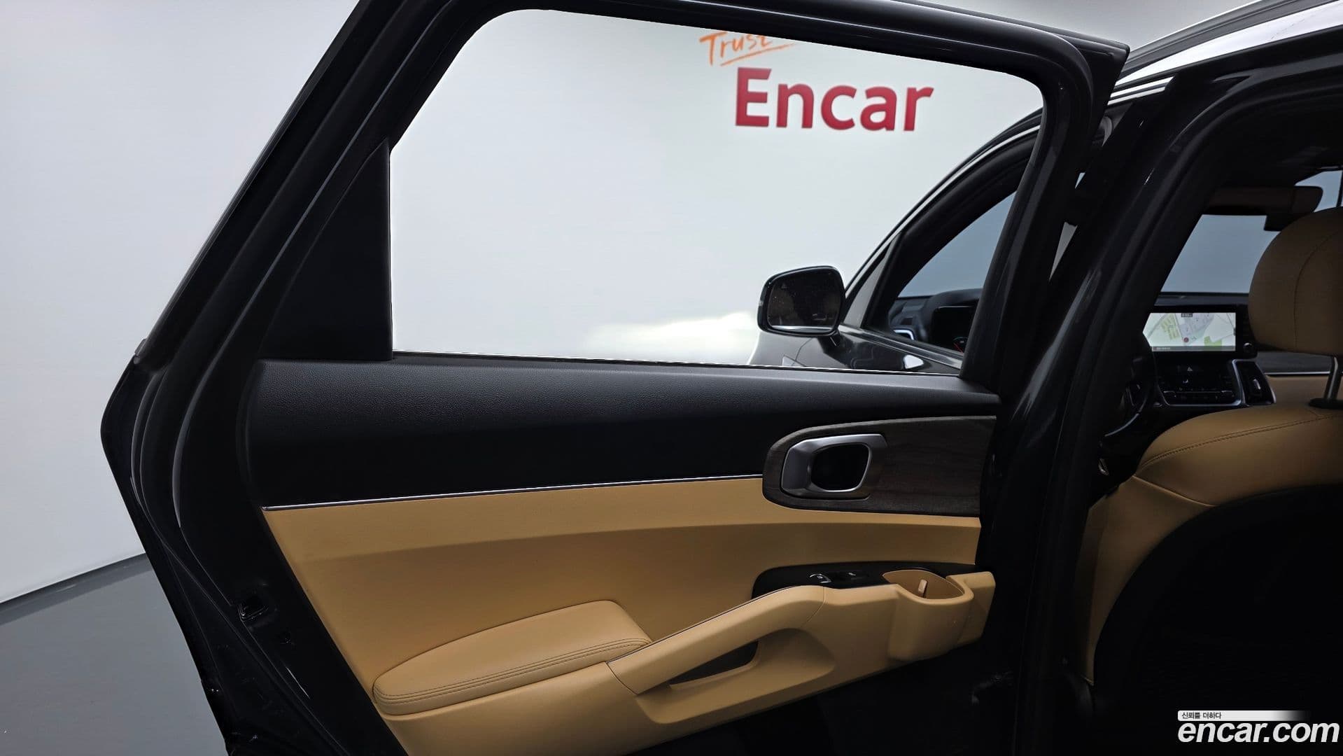 Main__Slider__Photo:Sorento Kia 2020.9-24