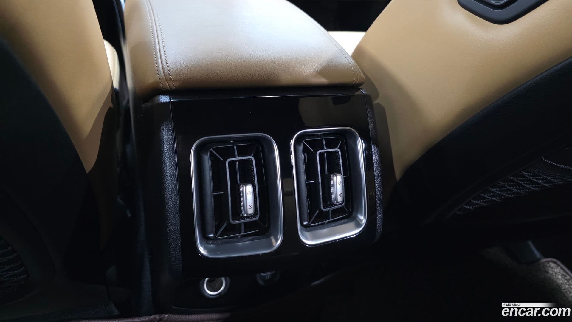Main__Slider__Photo:Sorento Kia 2020.9-28