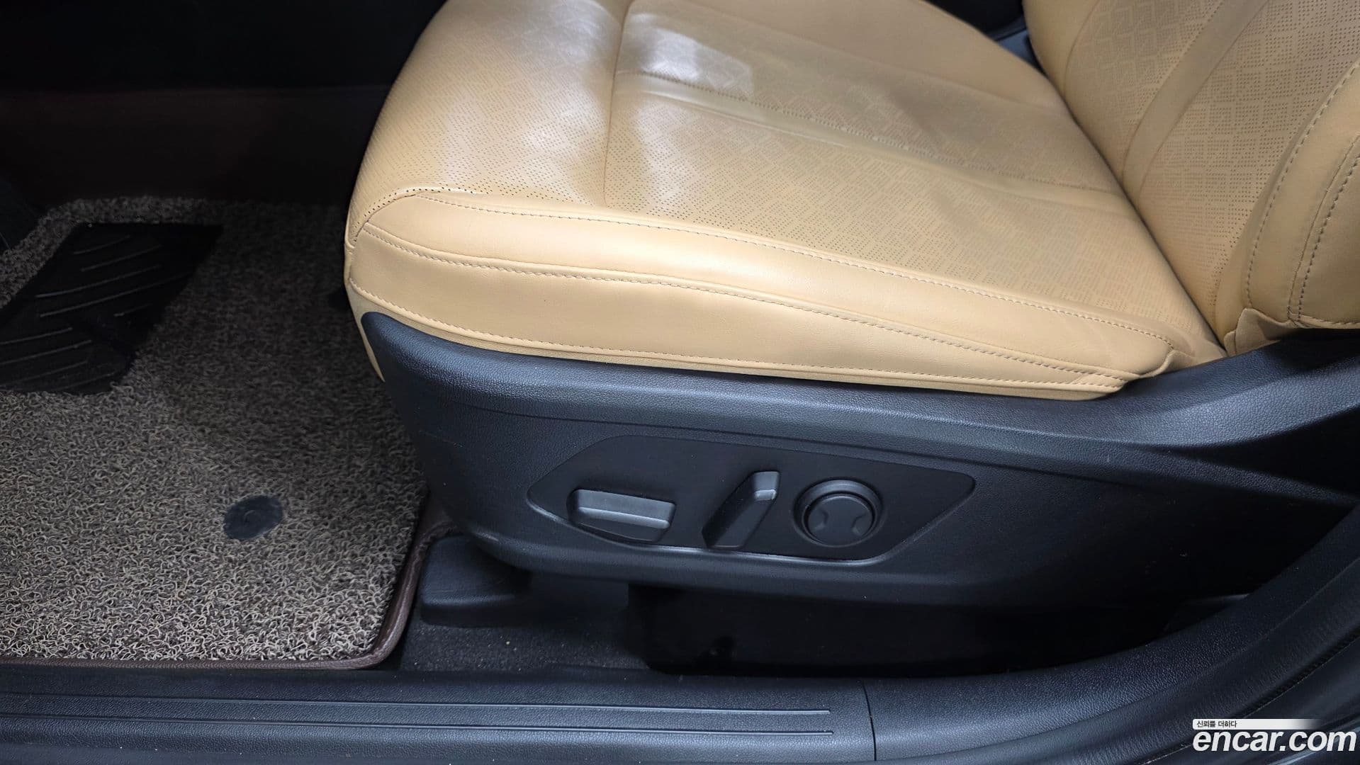 Main__Slider__Photo:Sorento Kia 2020.9-31