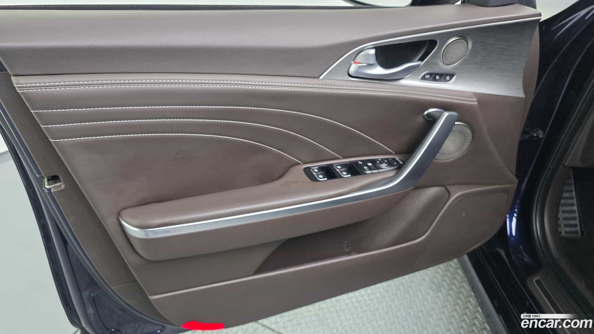 Stinger Kia 2021.1-INNER-034