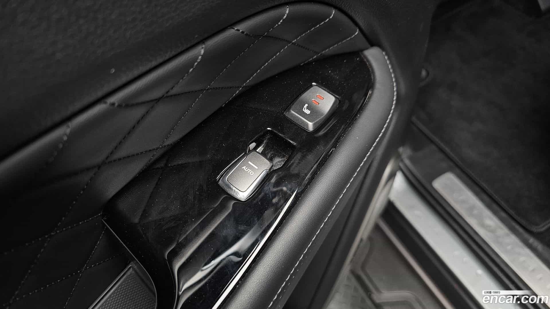 Rexton KG Mobility 2017.5-OPTION-023