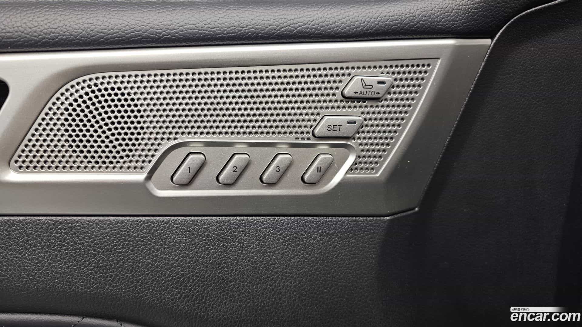 Rexton KG Mobility 2017.5-OPTION-051