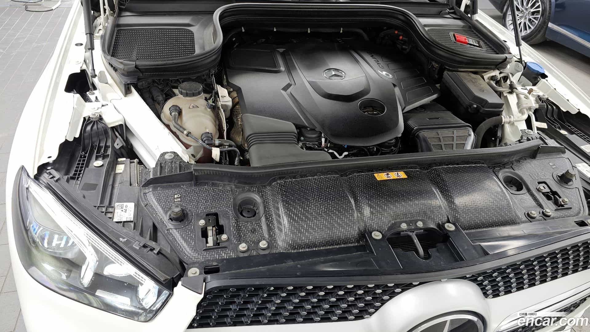 GLE-Class Mercedes-Benz 2021.1-OUTER-006