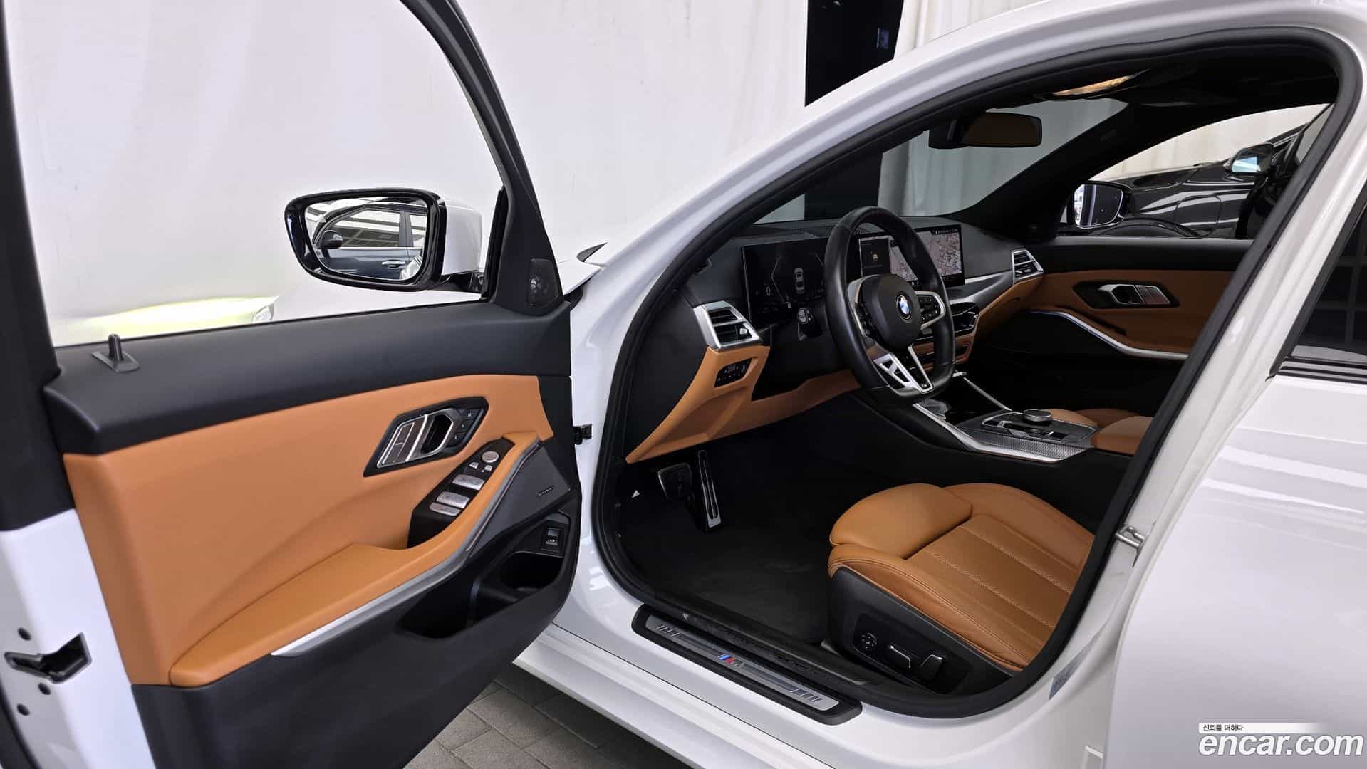 3-Series BMW 2025.5-INNER-010