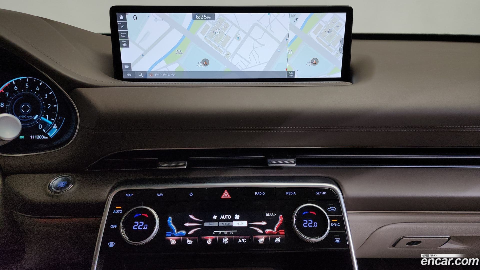 Main__Slider__Photo:GV80 Genesis 2020.5-12