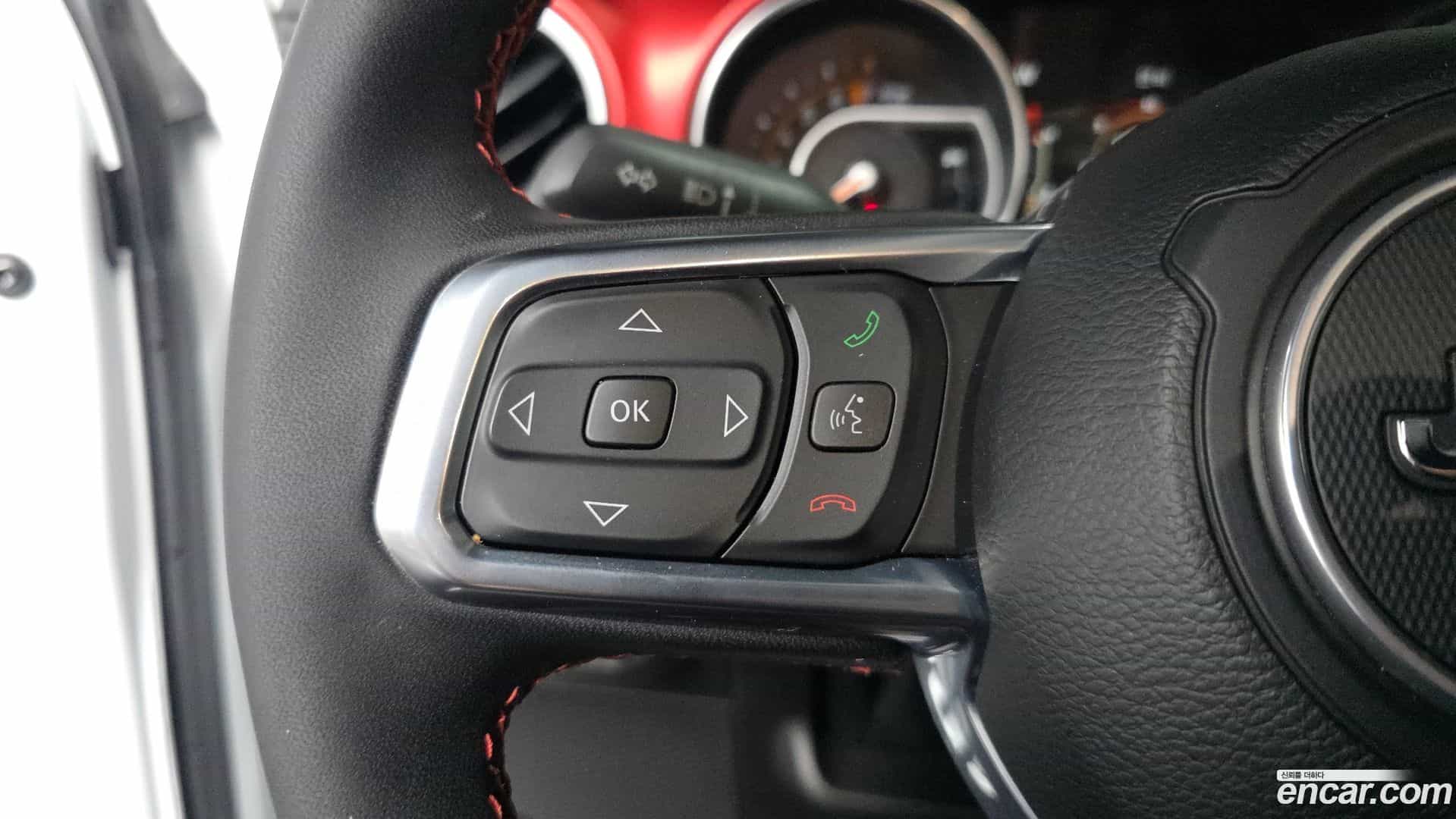 Gladiator Jeep 2023.11-OPTION-041