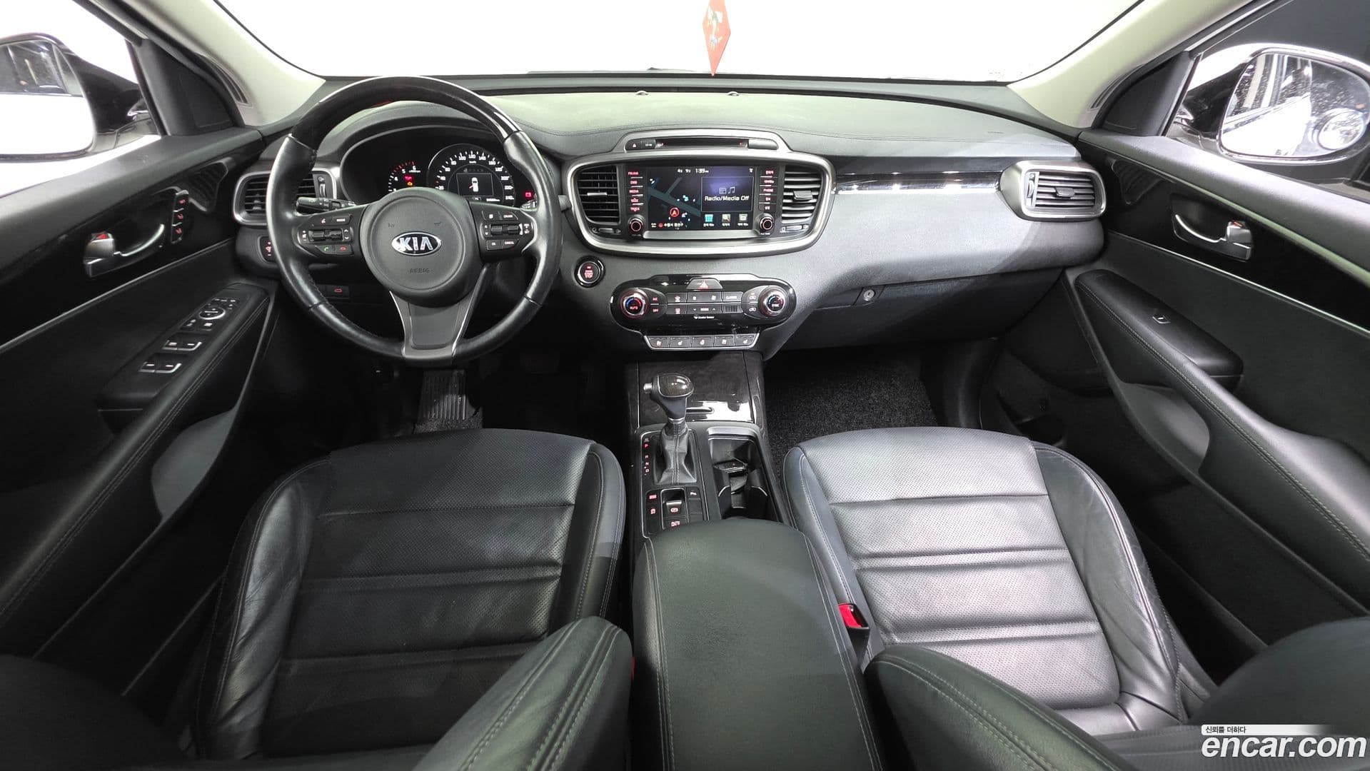 Main__Slider__Photo:Sorento Kia 2014.10-6