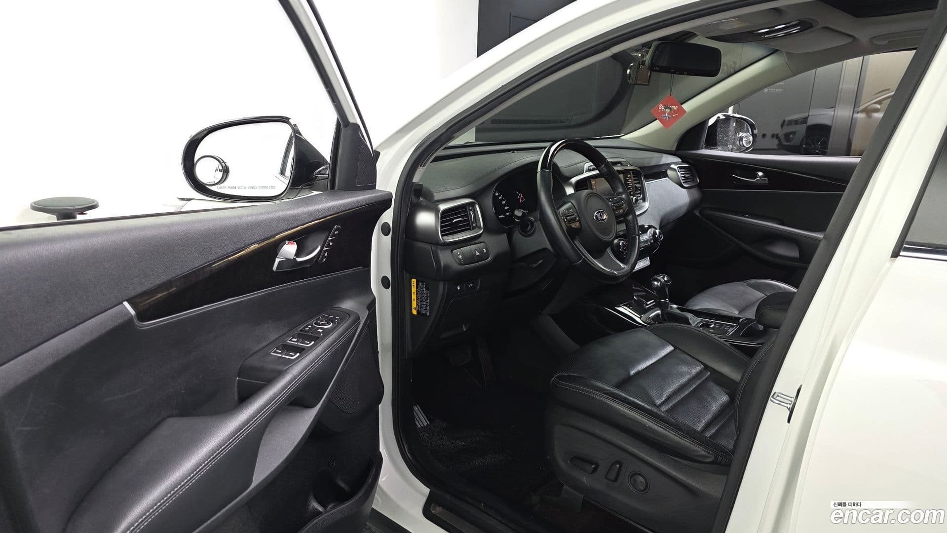 Main__Slider__Photo:Sorento Kia 2014.10-9