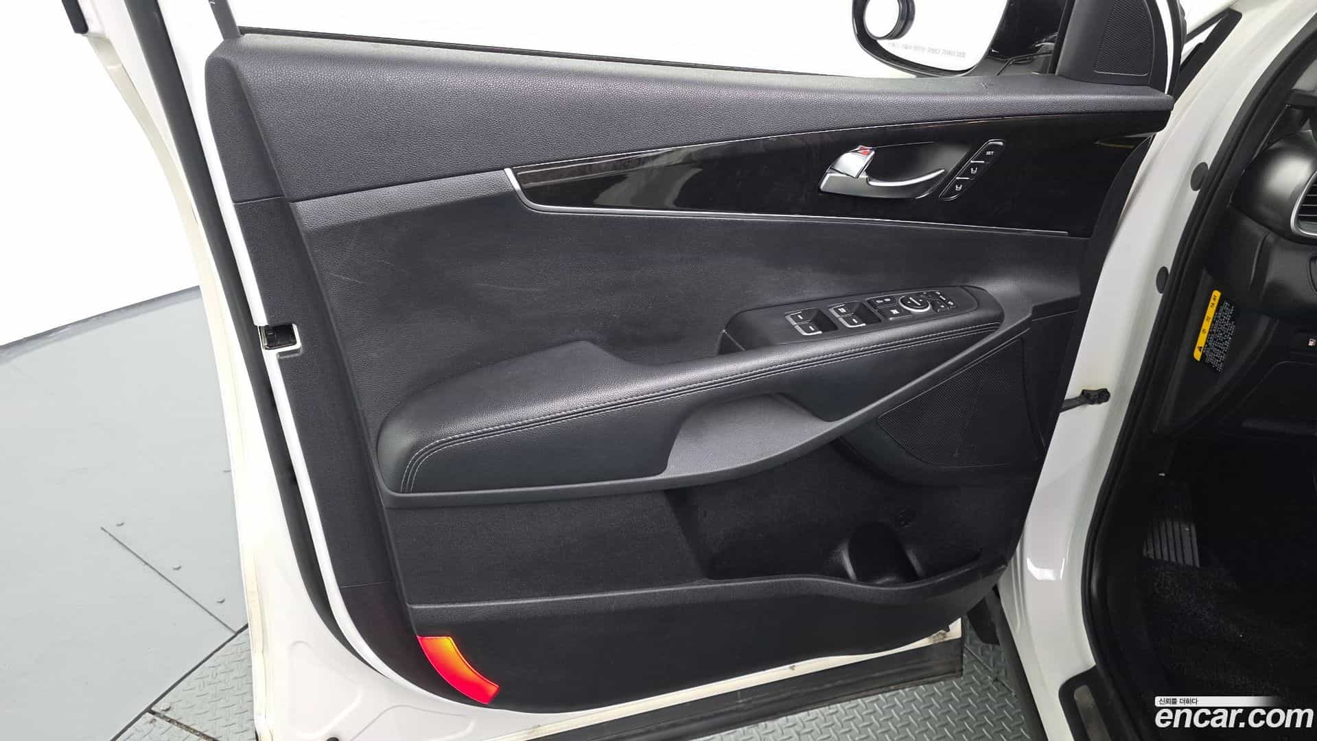 Sorento Kia 2014.10-INNER-034
