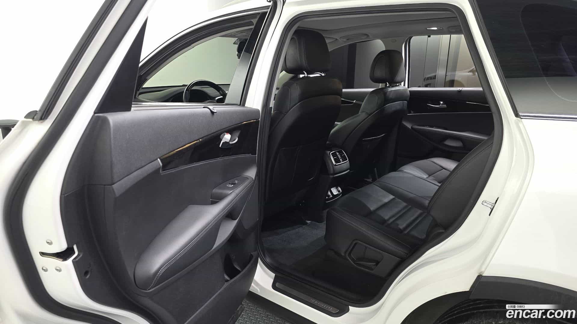 Sorento Kia 2014.10-INNER-036