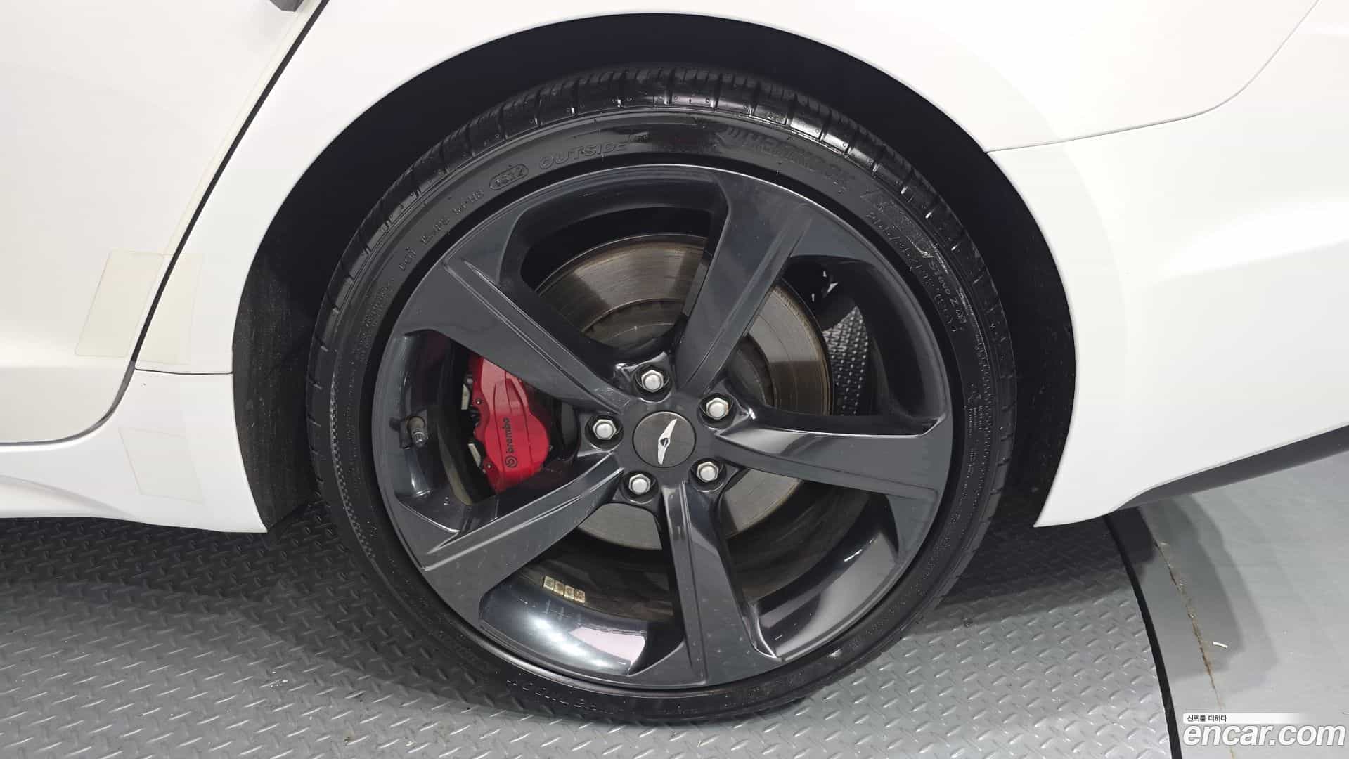 G70 Genesis 2019.6-OUTER-031