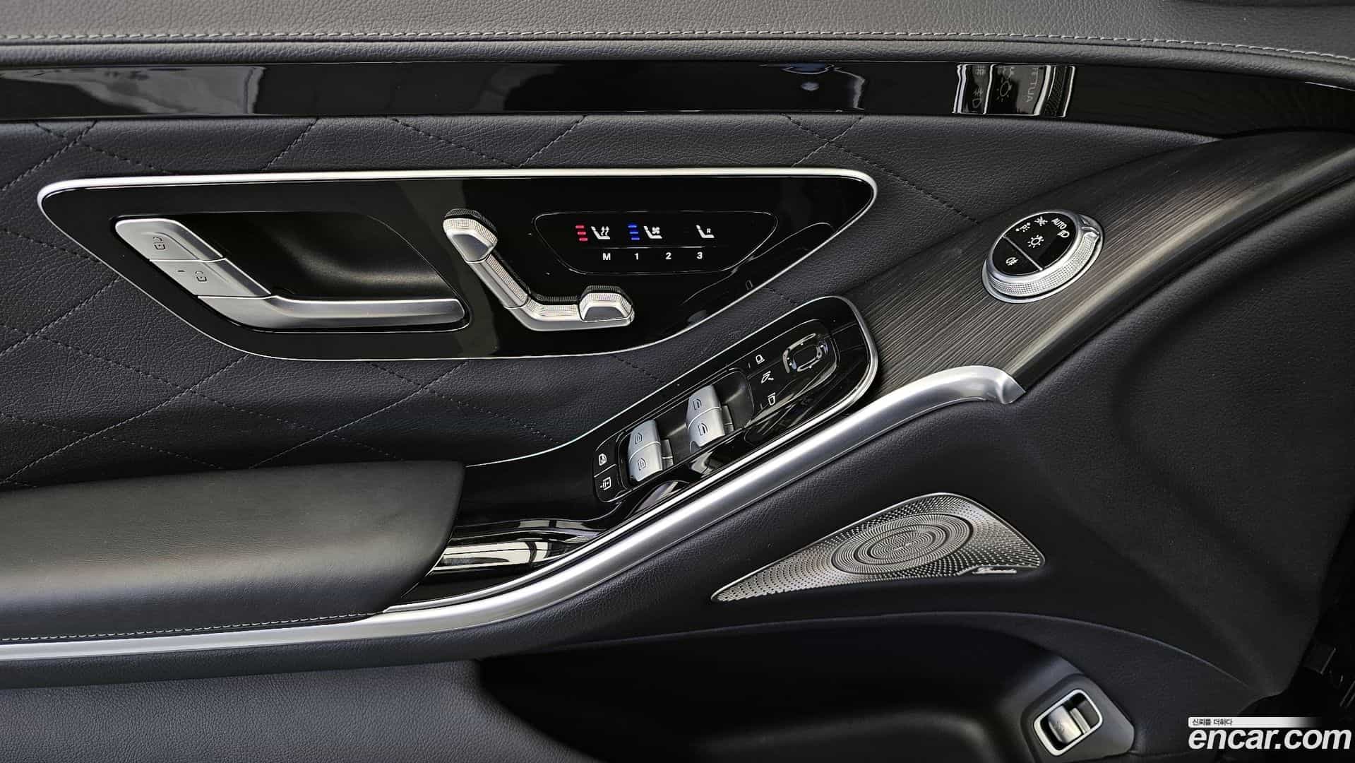 S-Class Mercedes-Benz 2022.8-INNER-034
